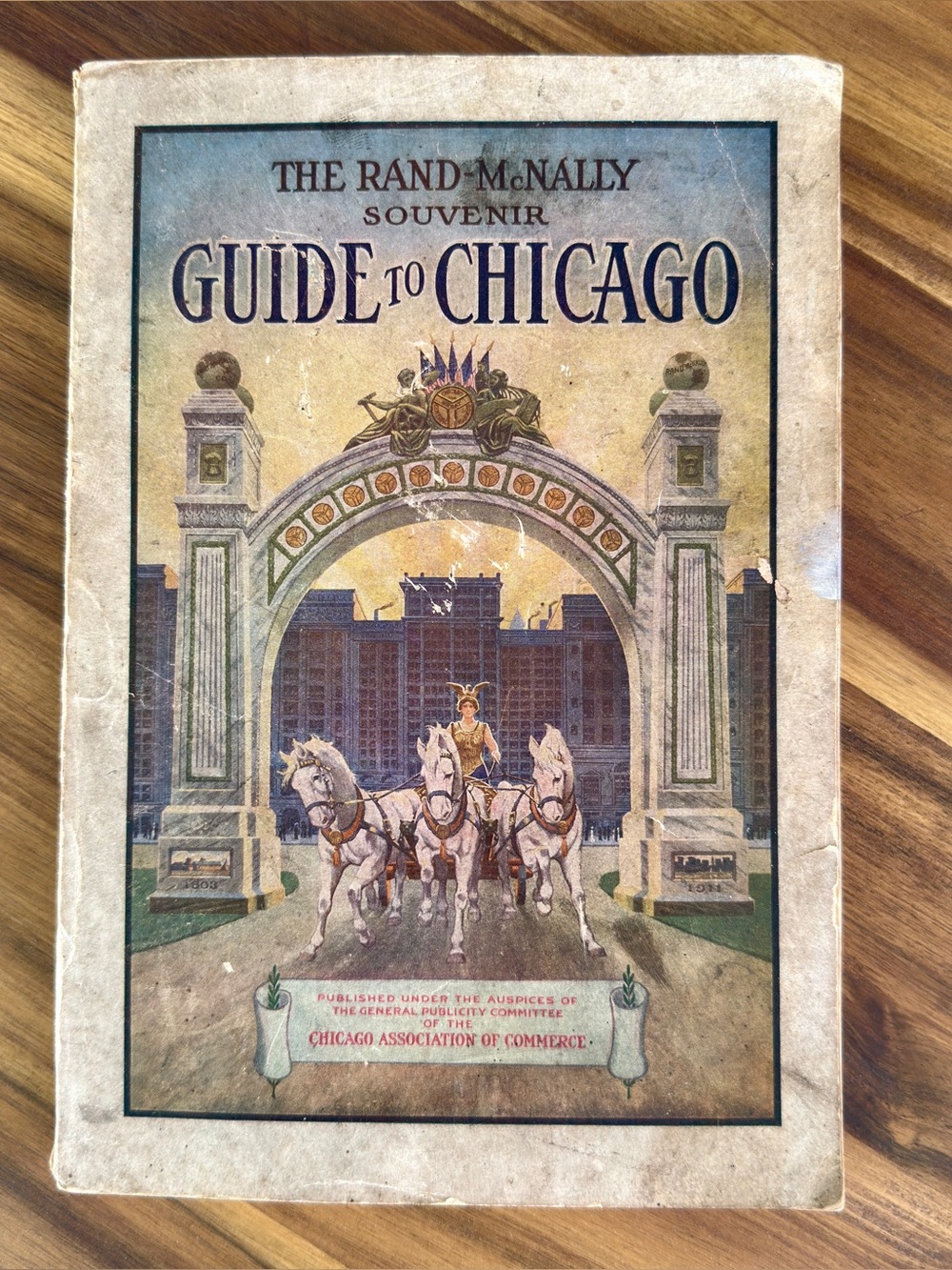 ANTIQUE RAND MCNALLY CHICAGO SOUVENIR GUIDE VINTAGE BOOK